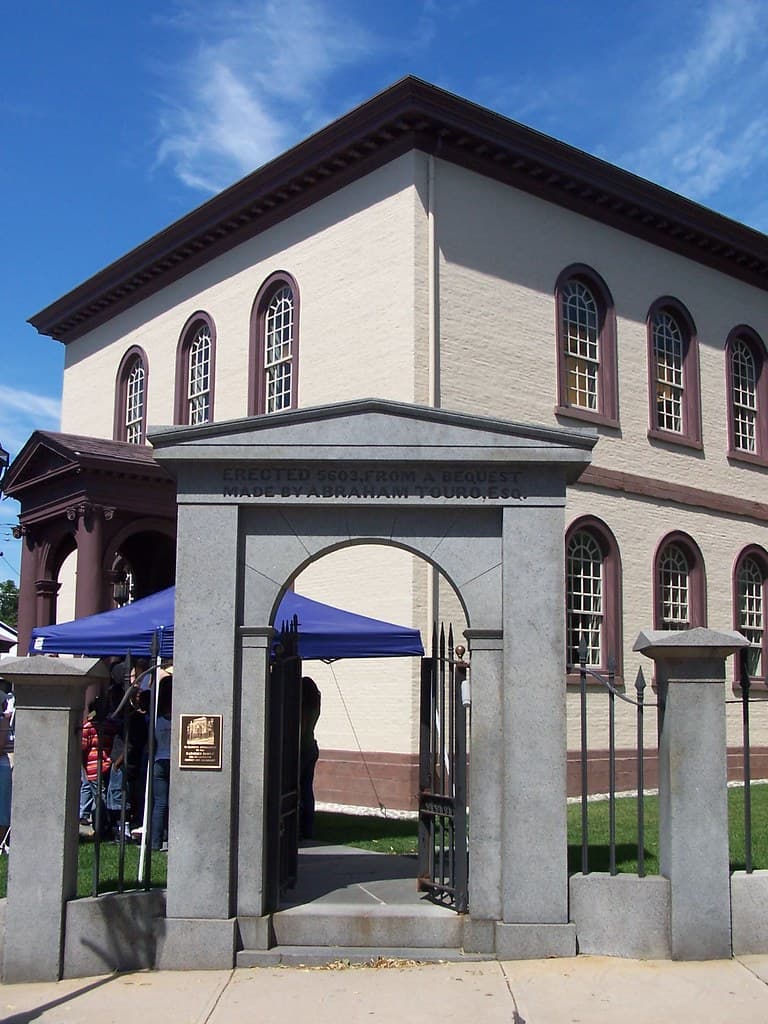 Exterior of Touro Synagogue