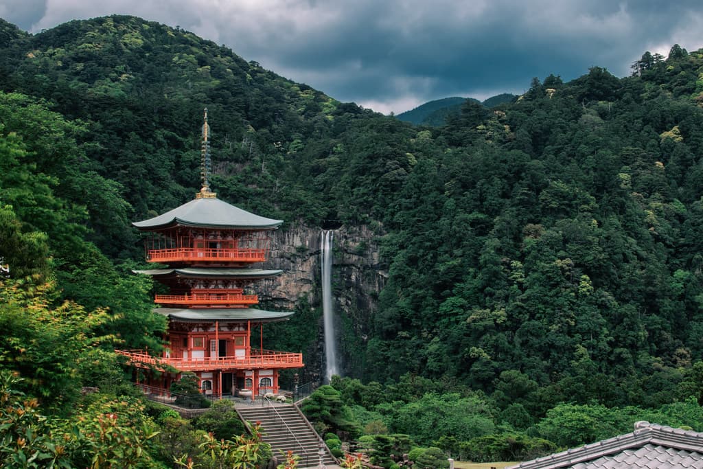 Seiganto-ji (青岸渡寺)