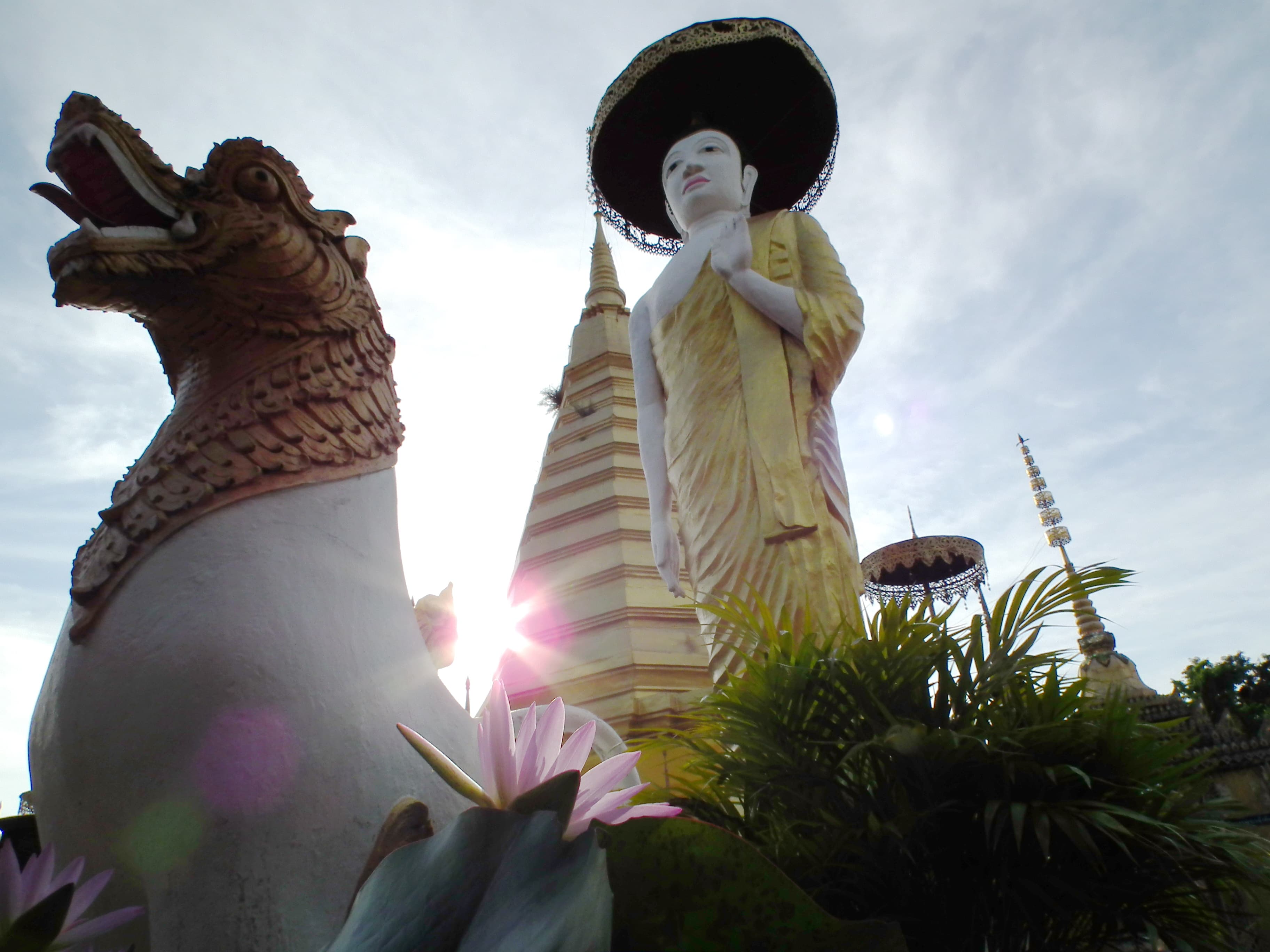 Wat Phra That Chom Chaeng