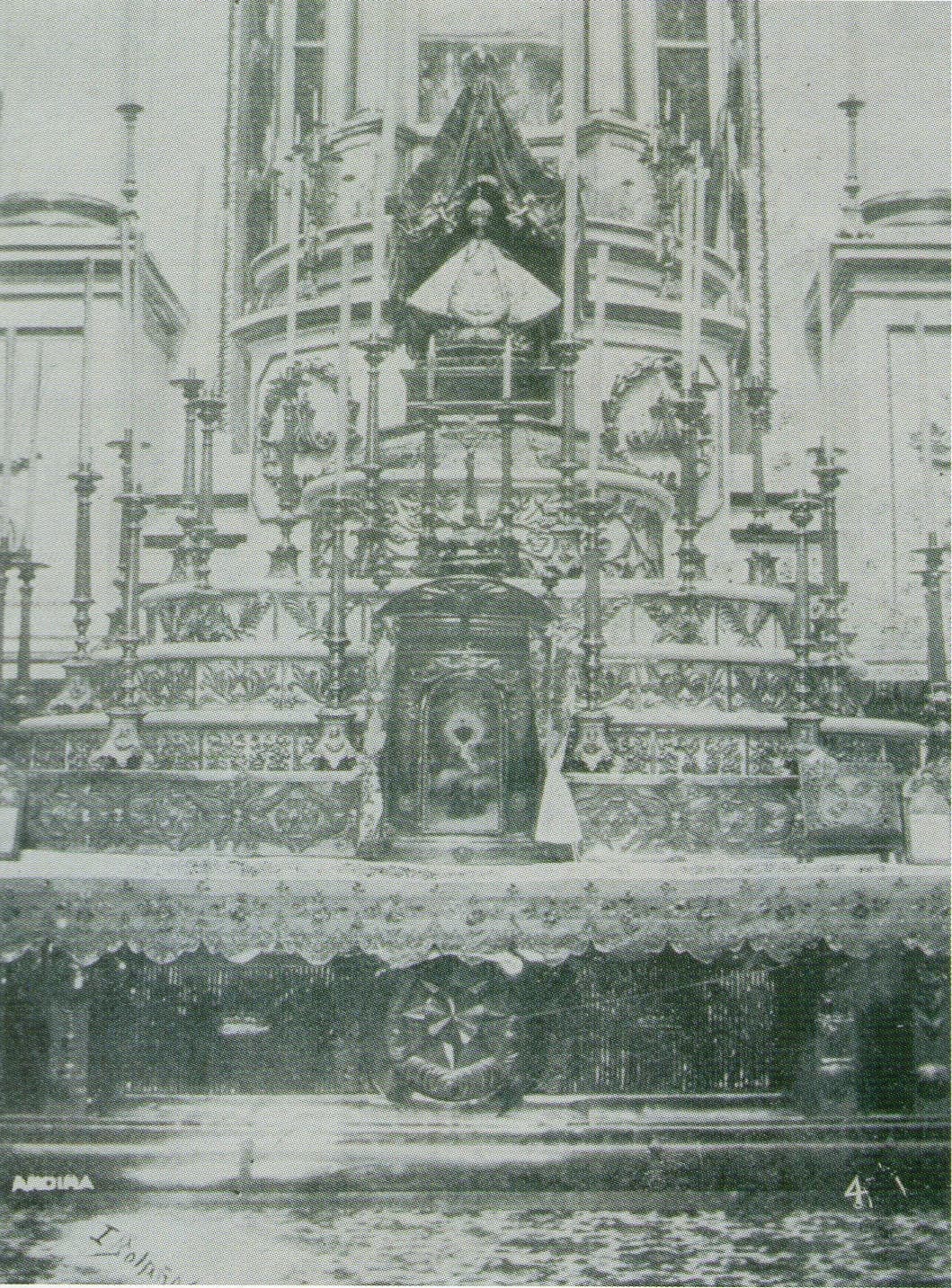 Nuestra Señora de San Juan De los lagos sobre el altar principal 15 de agosto de 1904