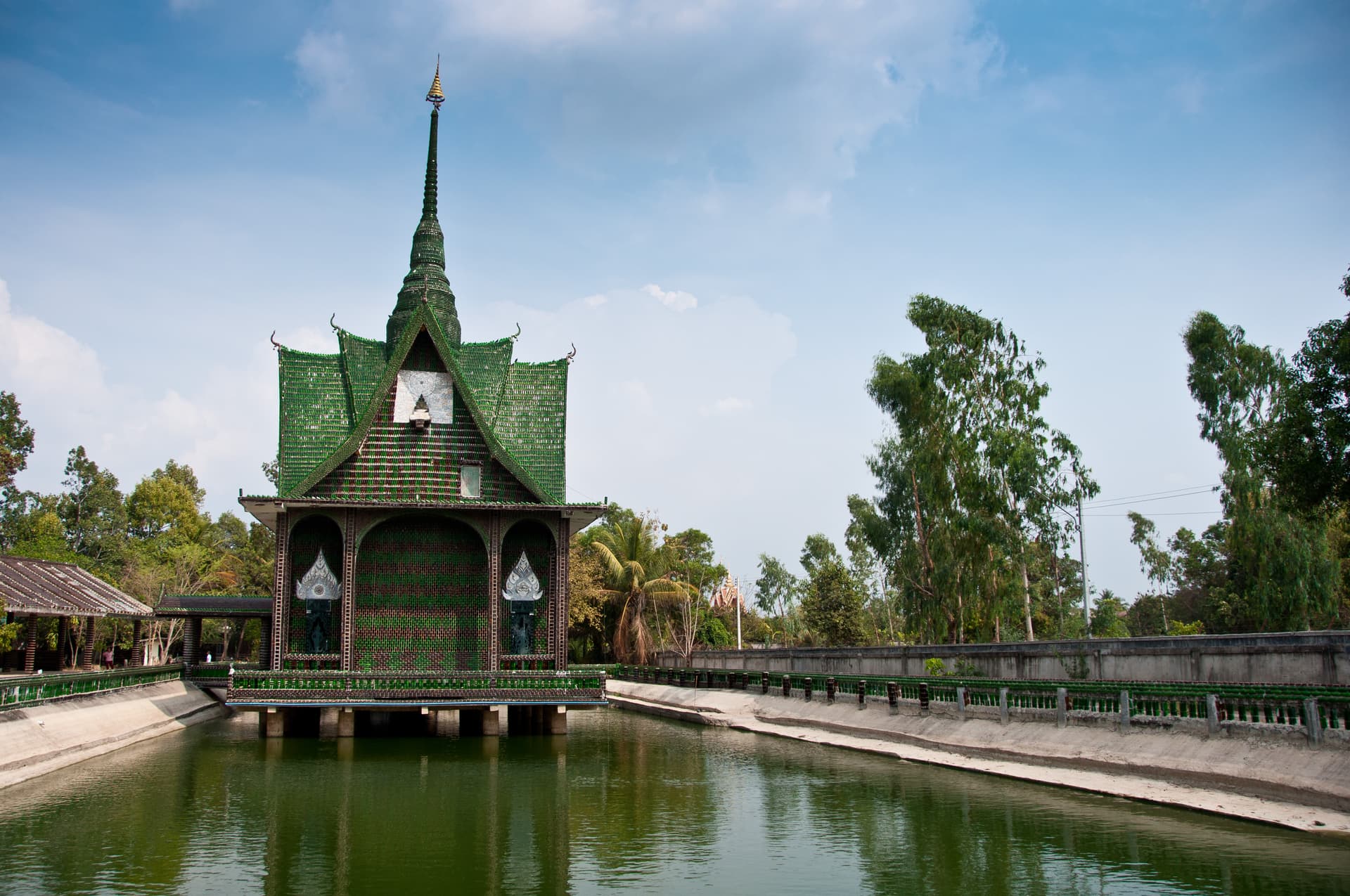 Wat Pa Maha Chedi Kaeo