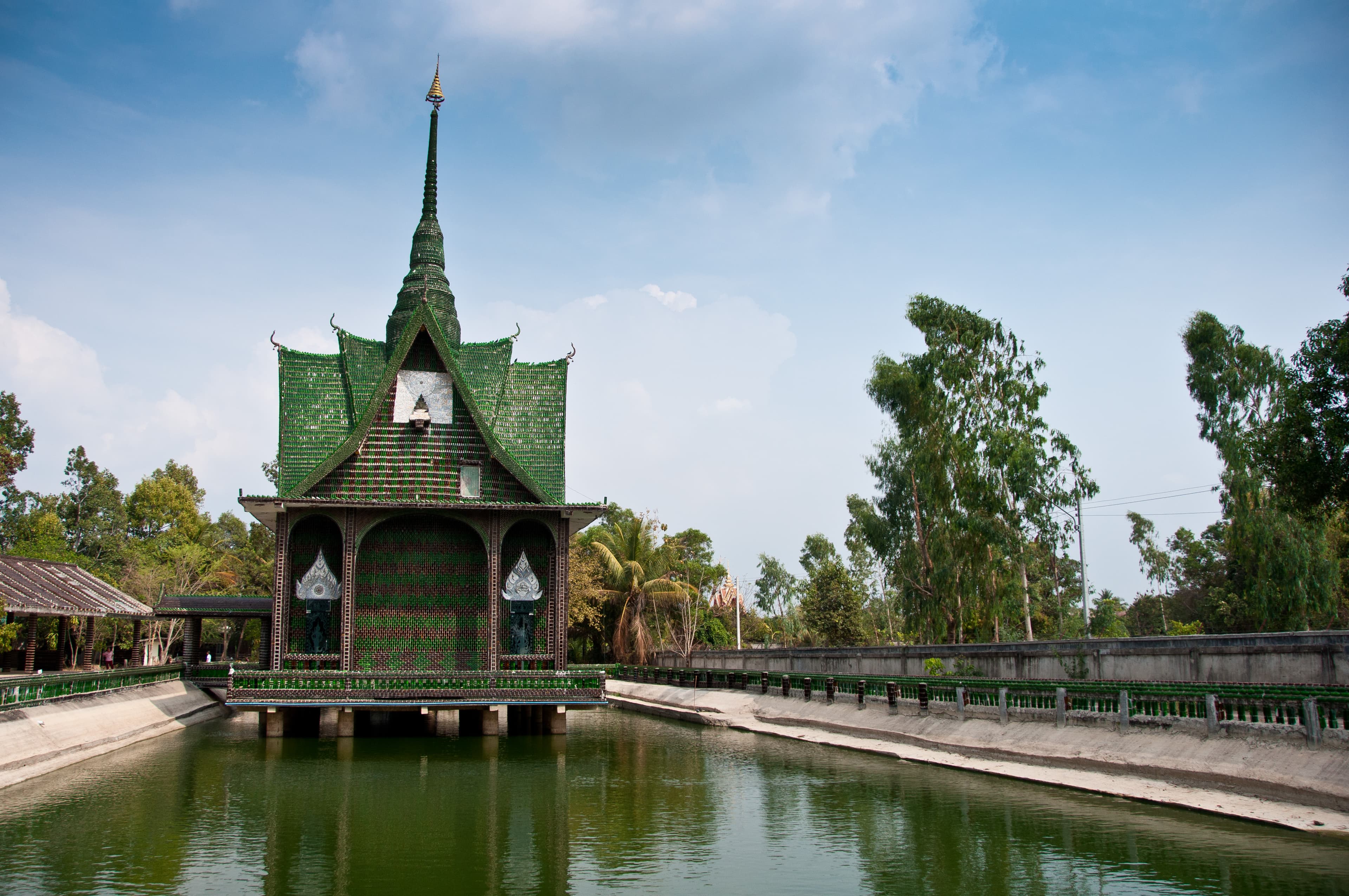 Wat Pa Maha Chedi Kaeo