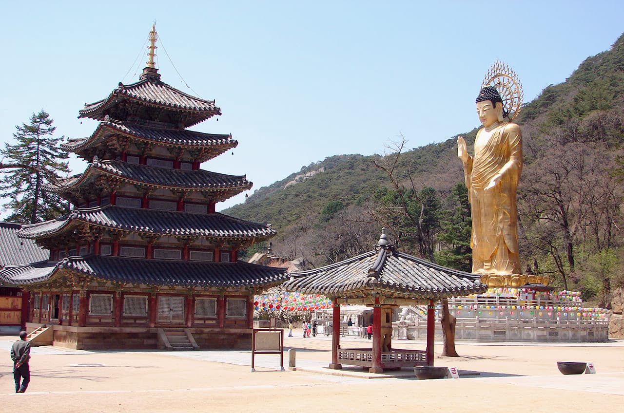 Beopjusa Temple