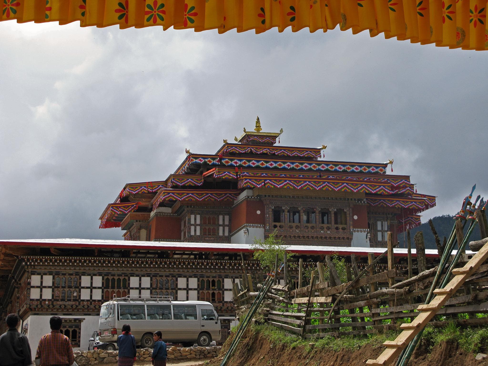 Gangte Goemba-View from the road