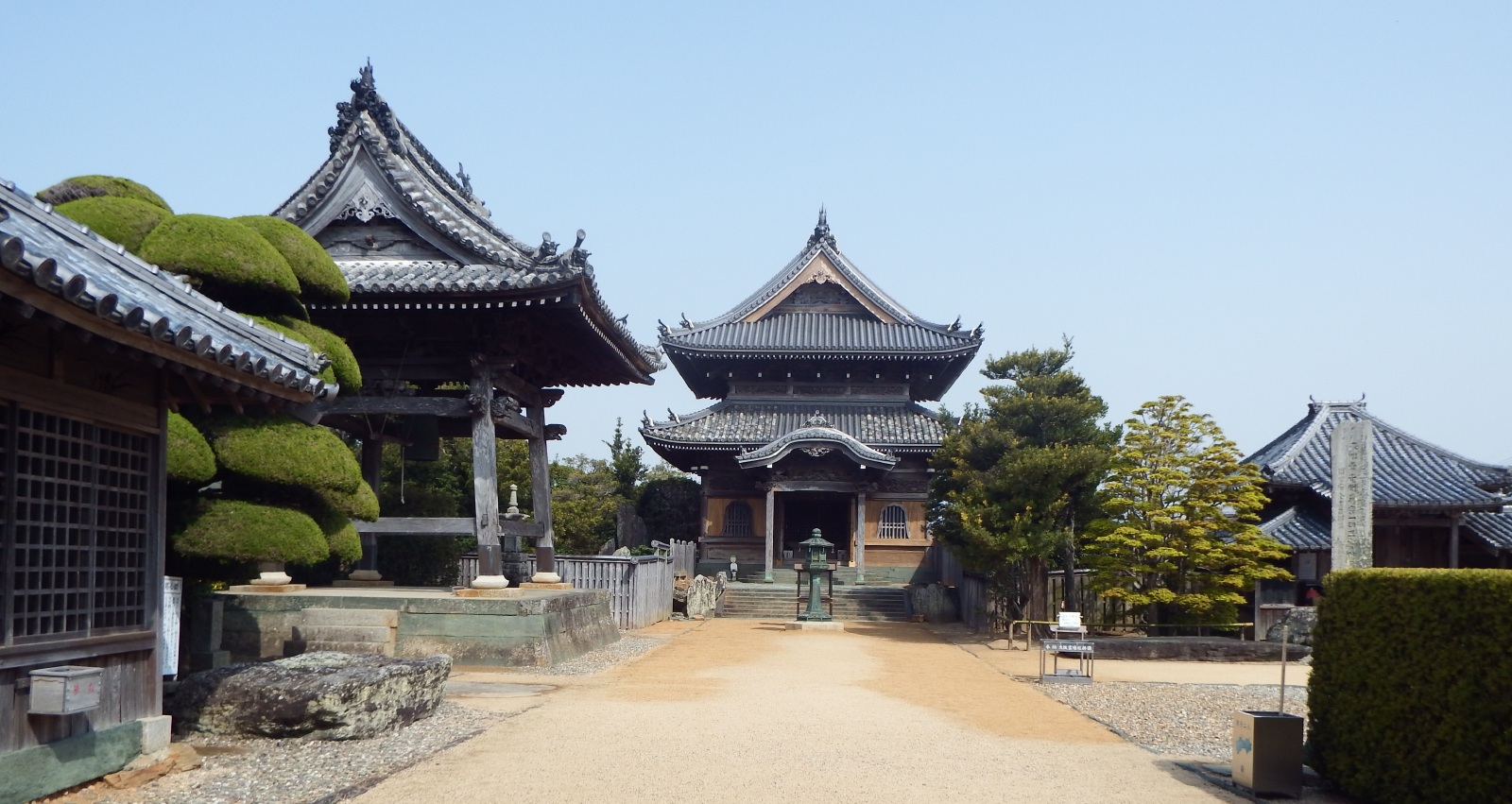 Awa Kokubun-ji (阿波国分寺)