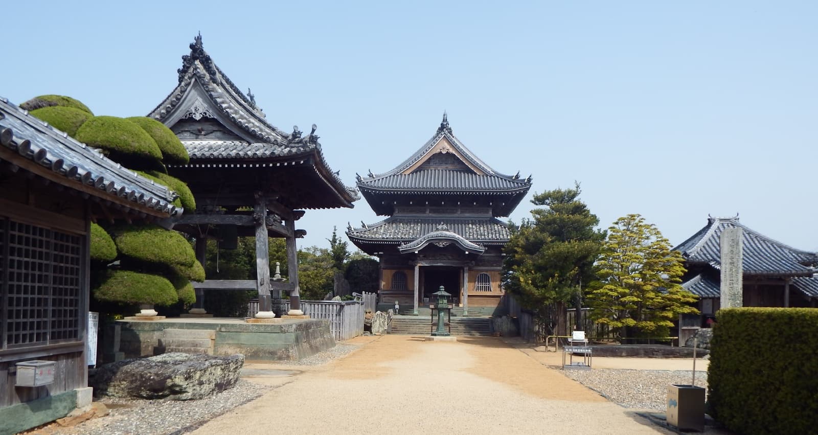 Awa Kokubun-ji (阿波国分寺)