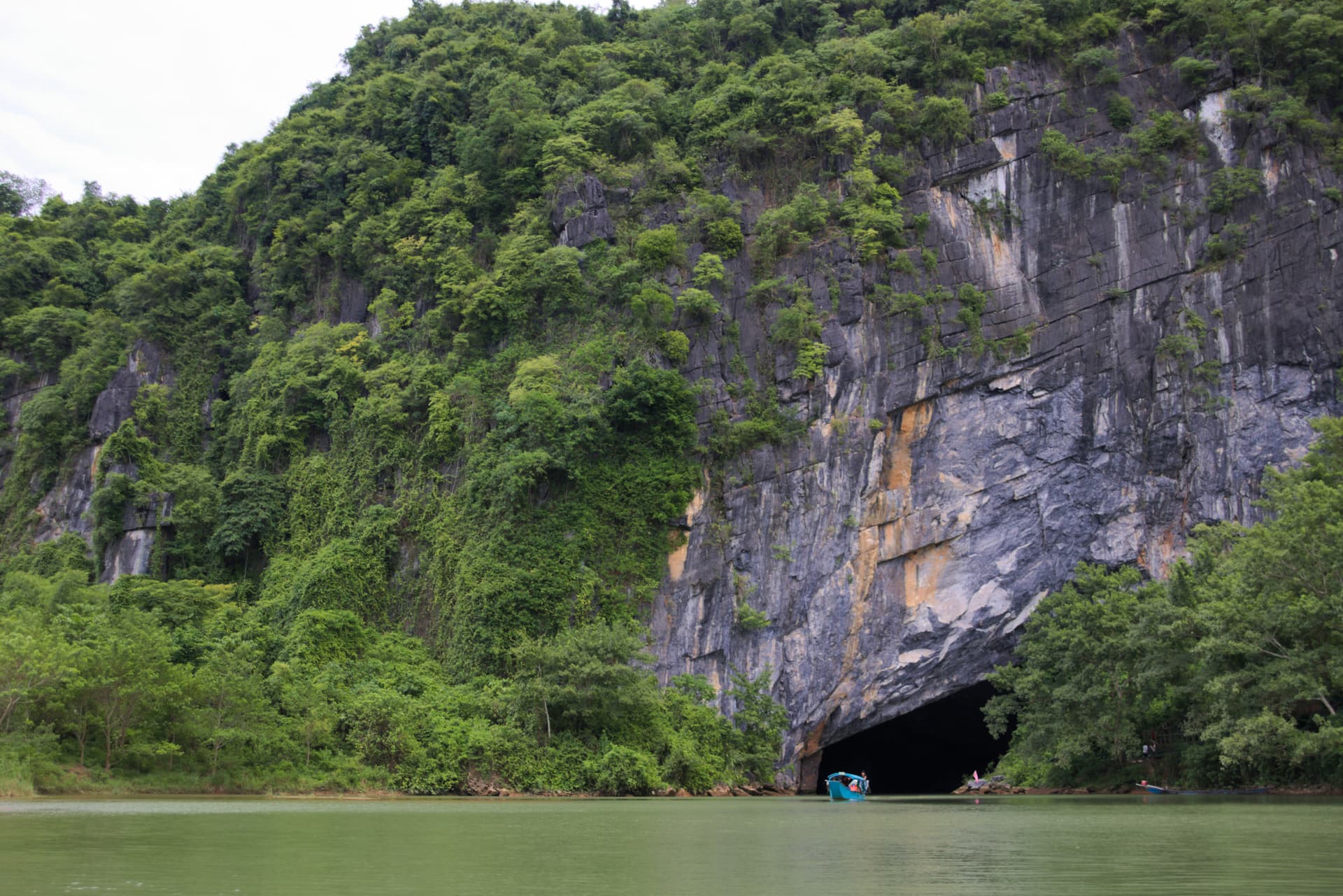 Phong Nha Cave and Tiên Sư Cốc Tự