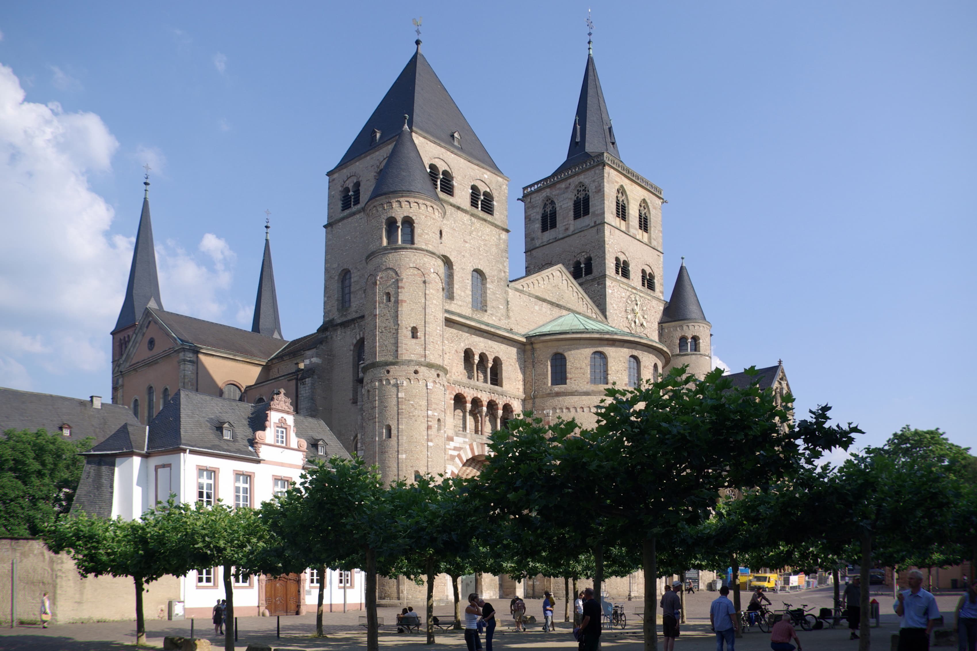 Cathedral of Trier — the Holy Robe
