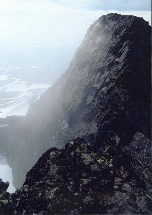 Main summit of Akka from the northern summit
