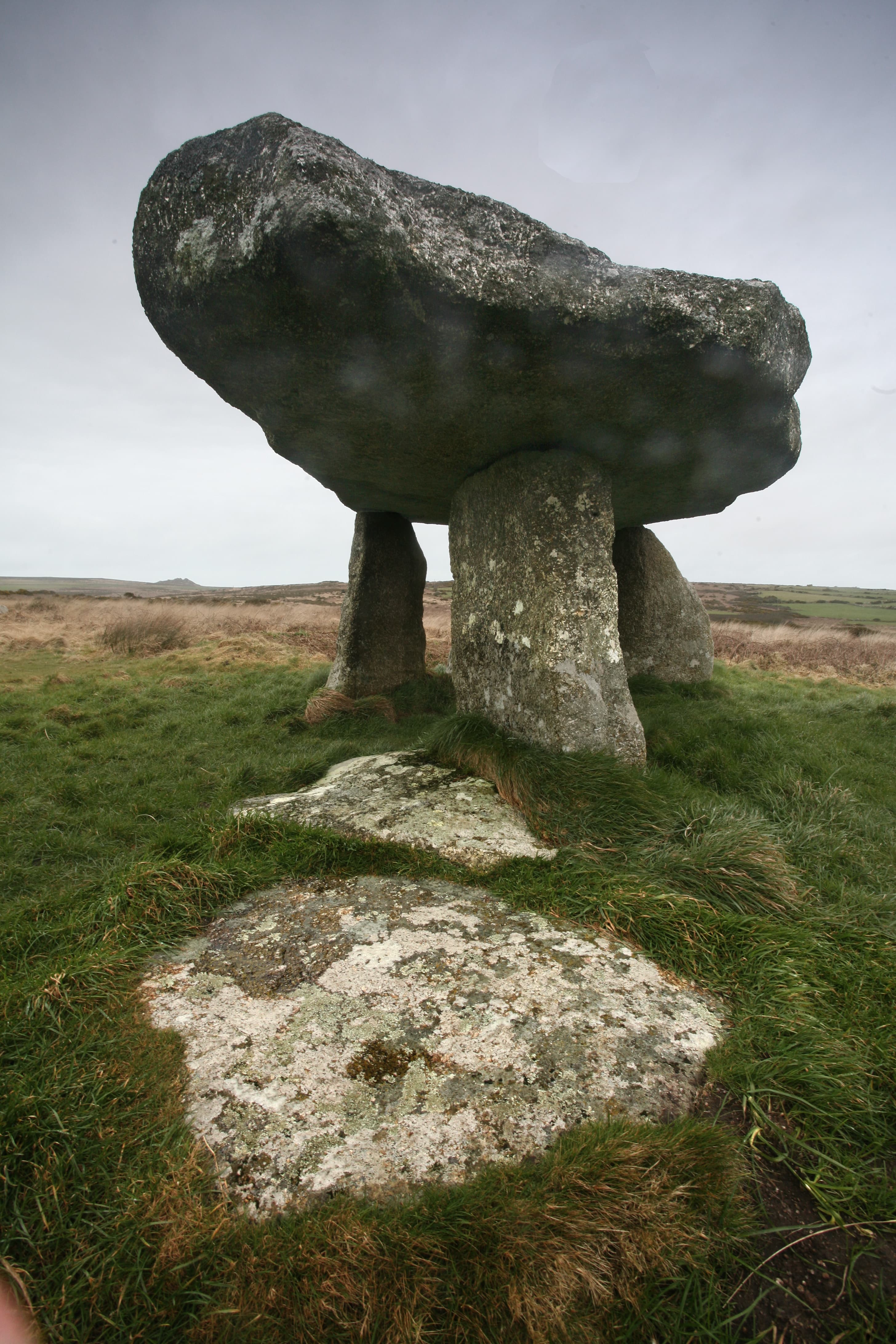 Lanyon Quoit from the south east