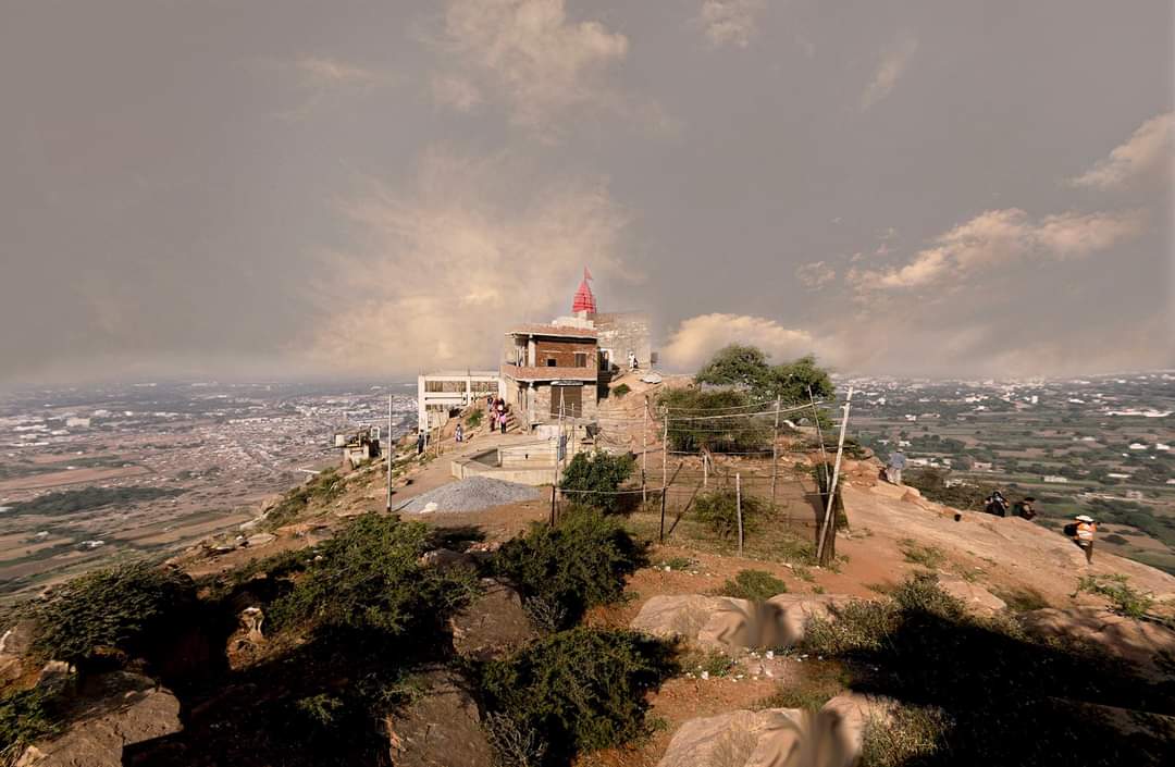 Savitri Mata Mandi (Savitri Temple)