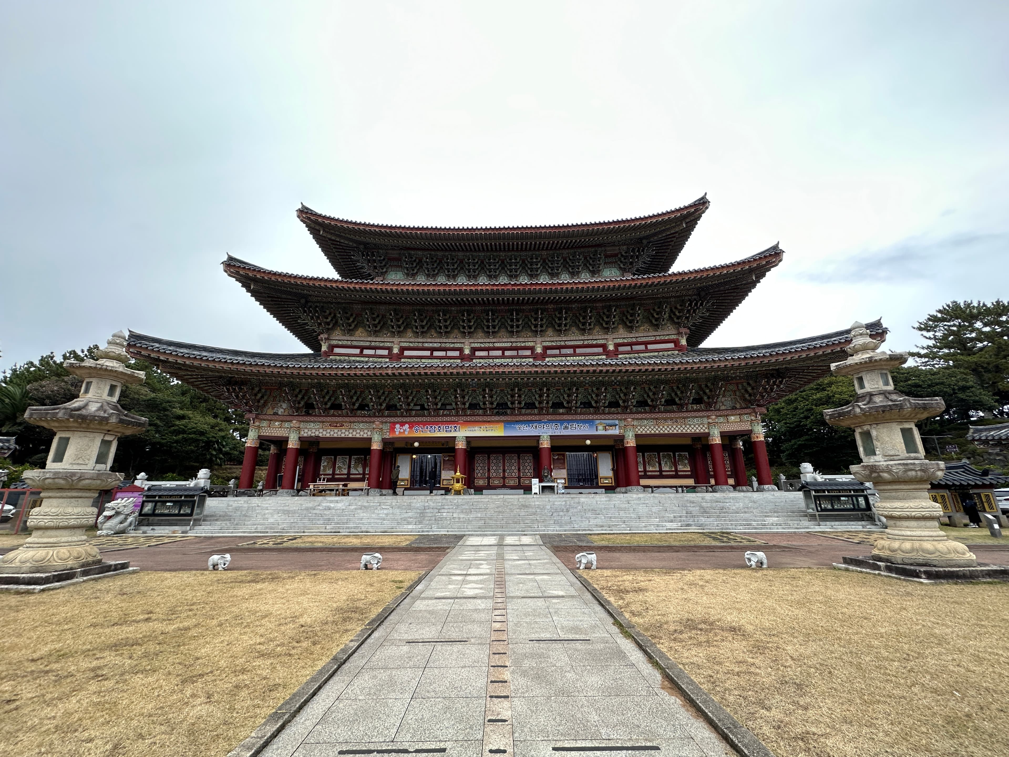 Yakcheonsa Temple