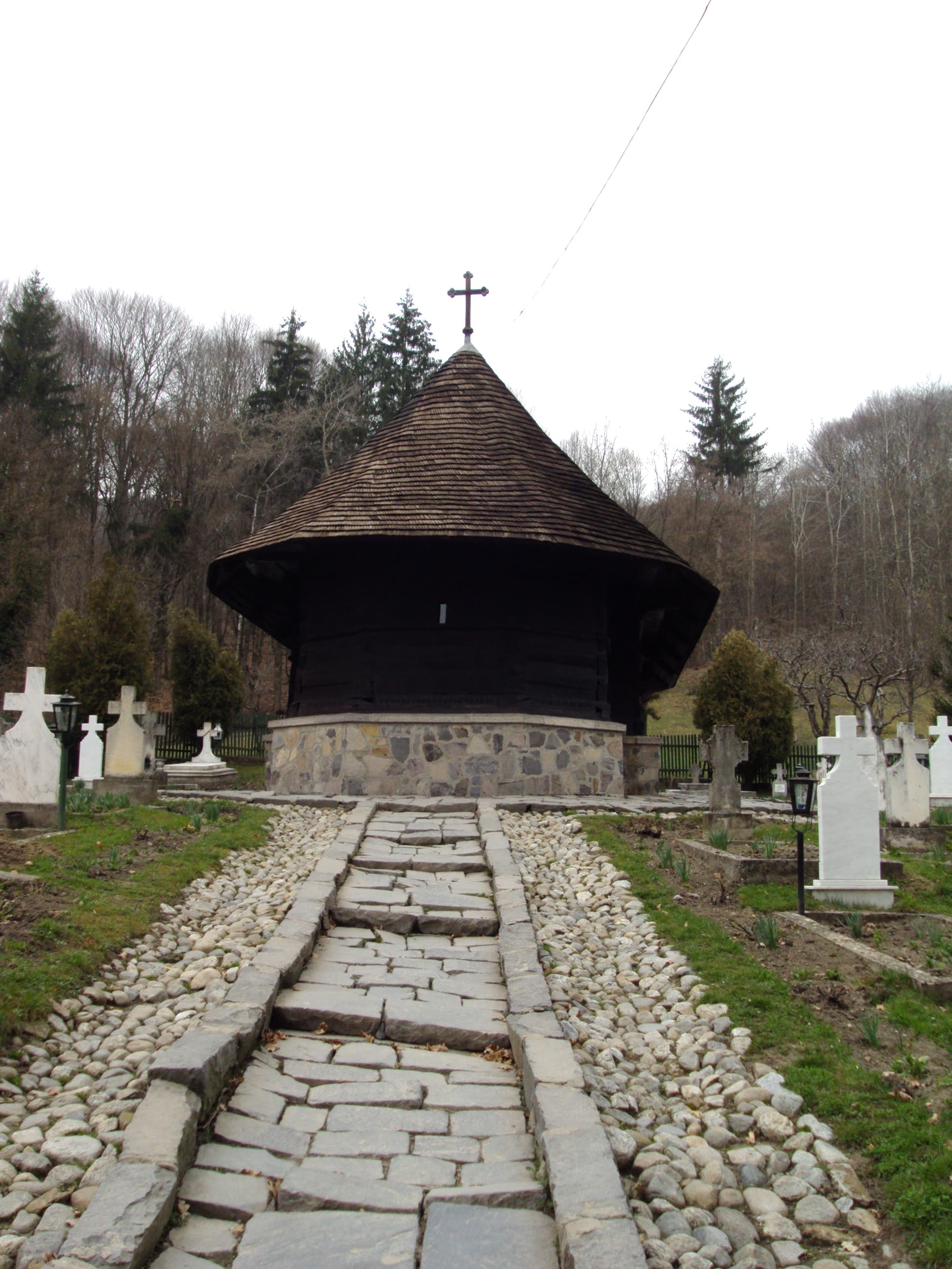 Dintr Un Lemn Monastery, Romania