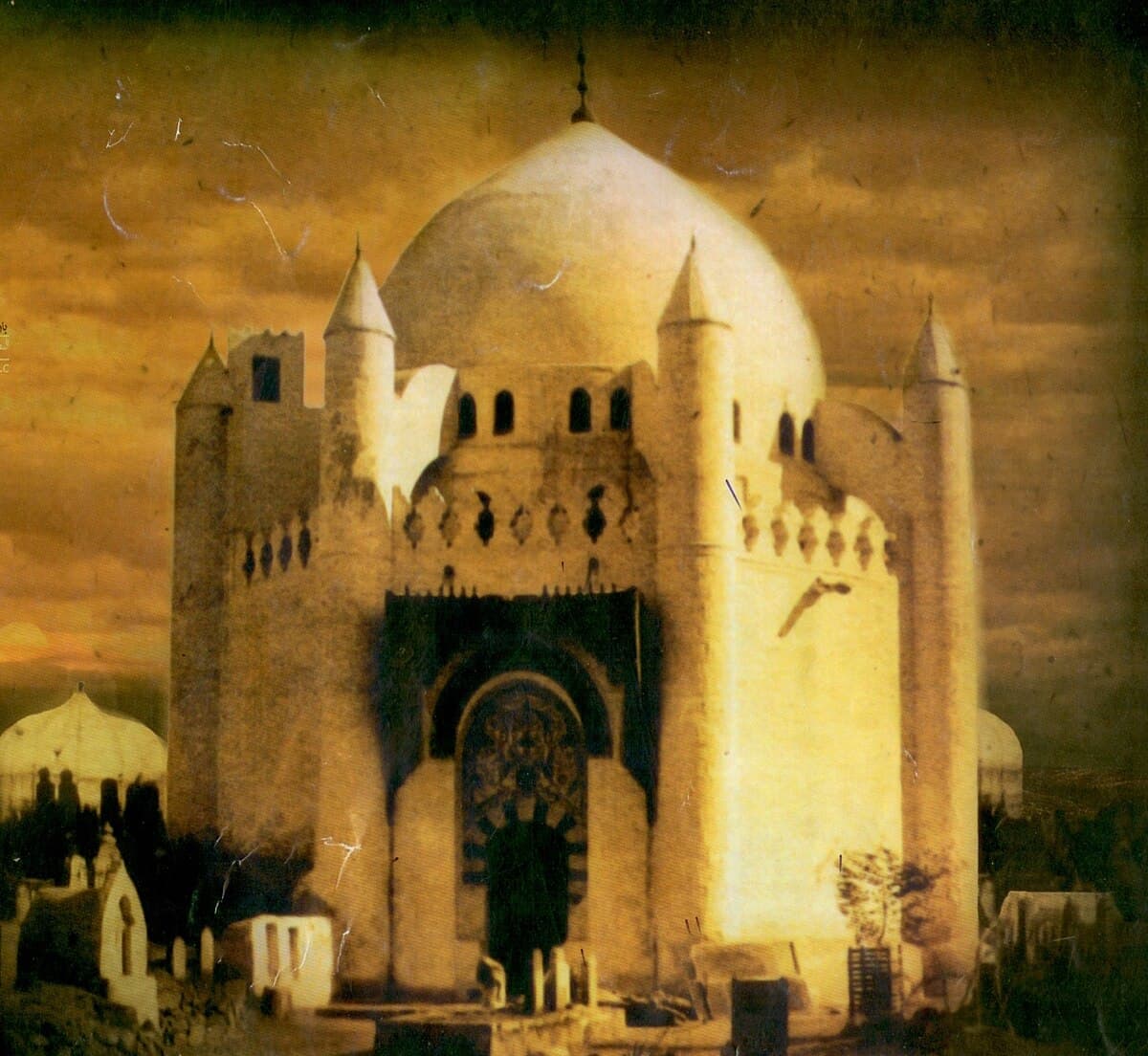 The historical tomb of Baghi has been destroyed in 1926.