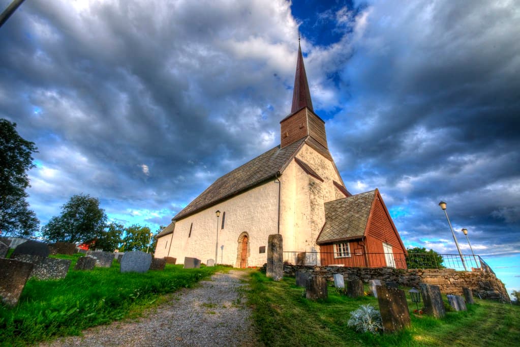 Mære Church Site