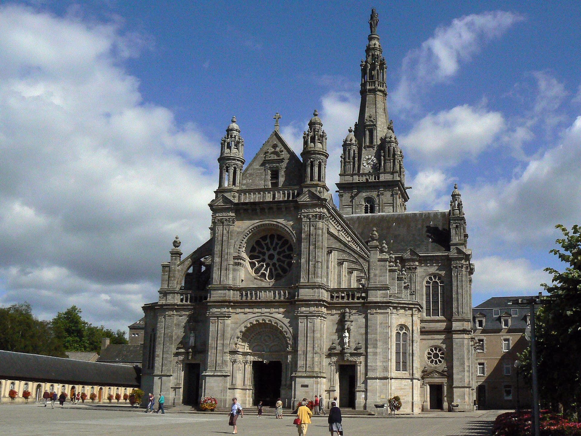 Basilique Sainte-Anne d'Auray