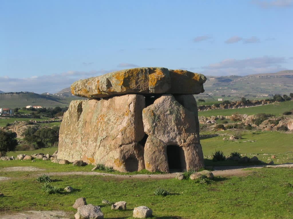 Dolmen Sa Coveccada