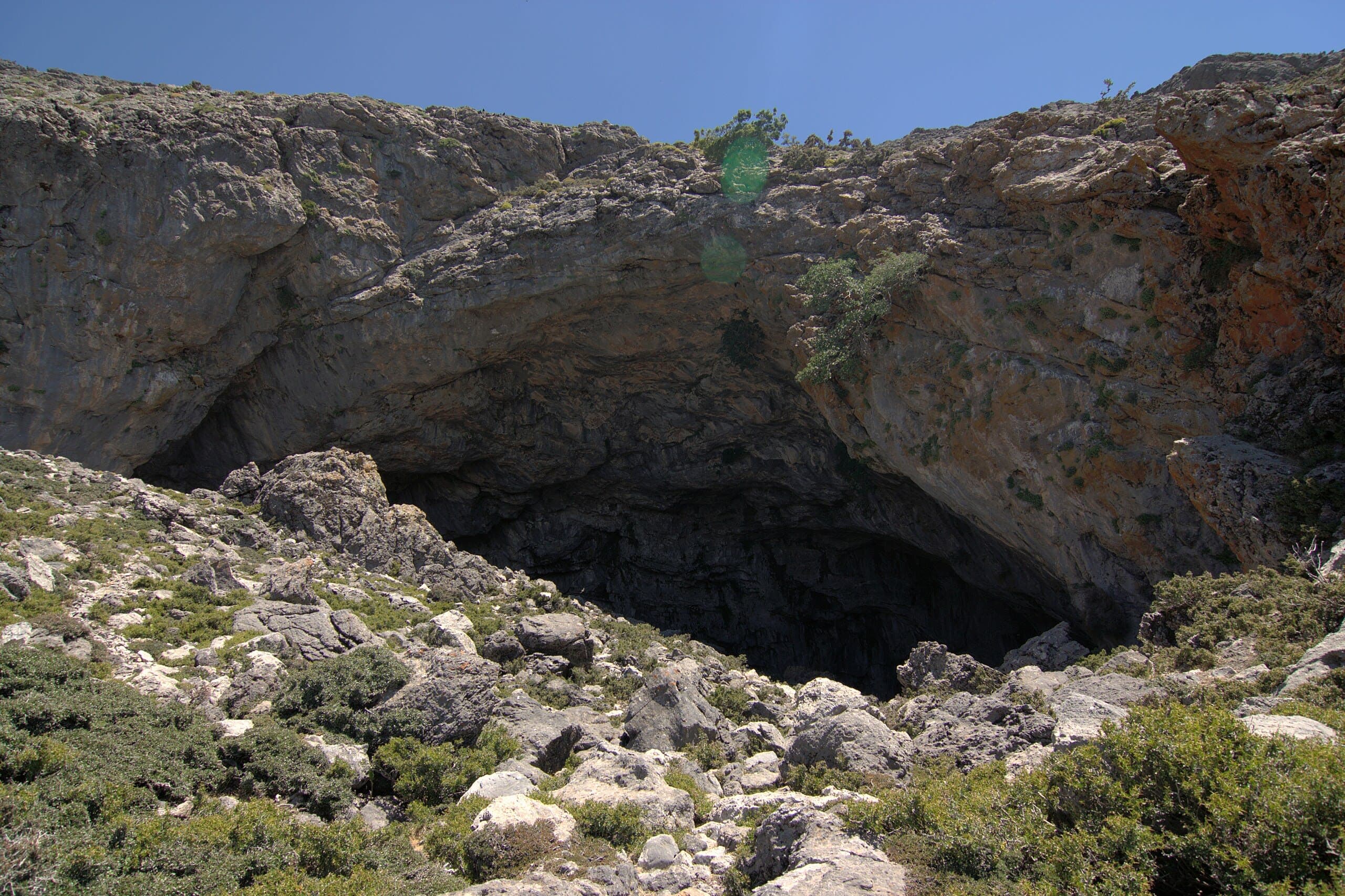 Kamares Cave
