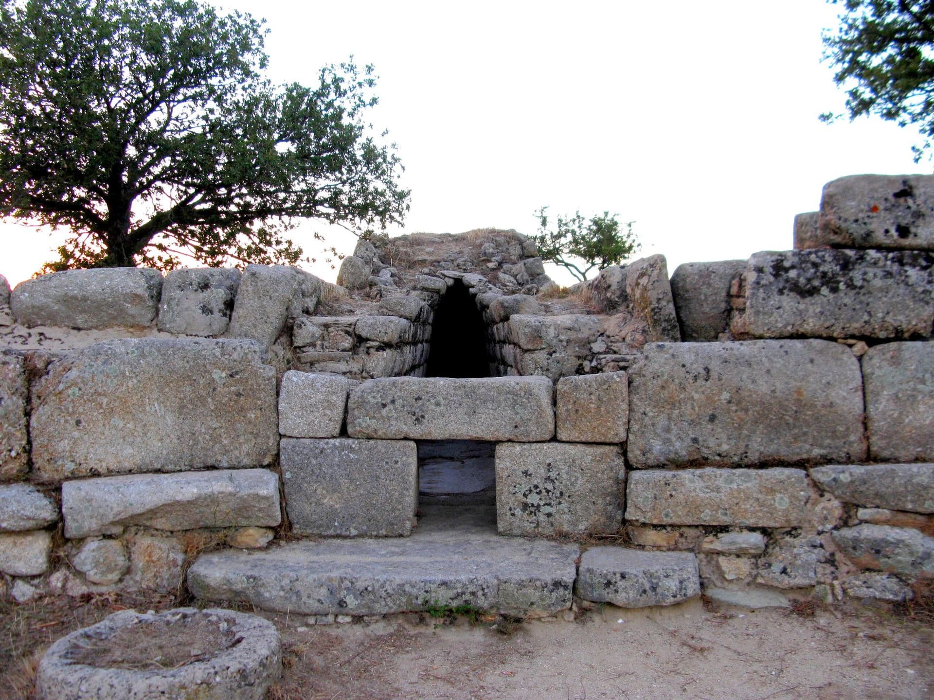 The Giants' Tomb of Madau