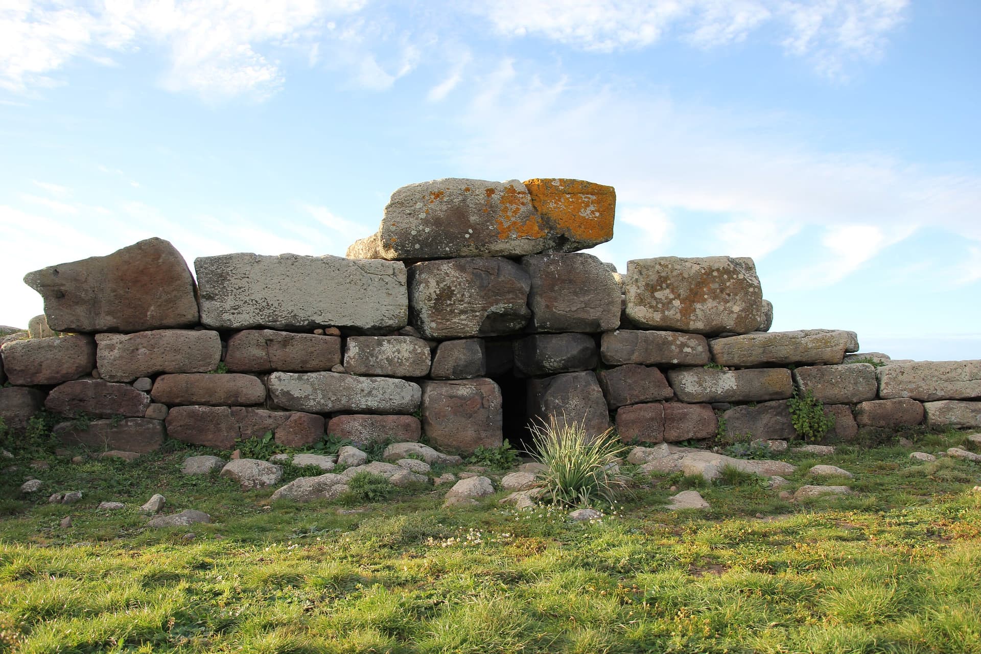 The Giants' Tomb—The Ogre House