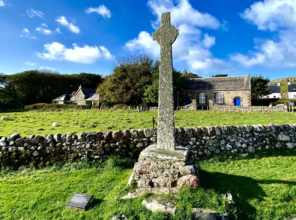 MacLean's Cross