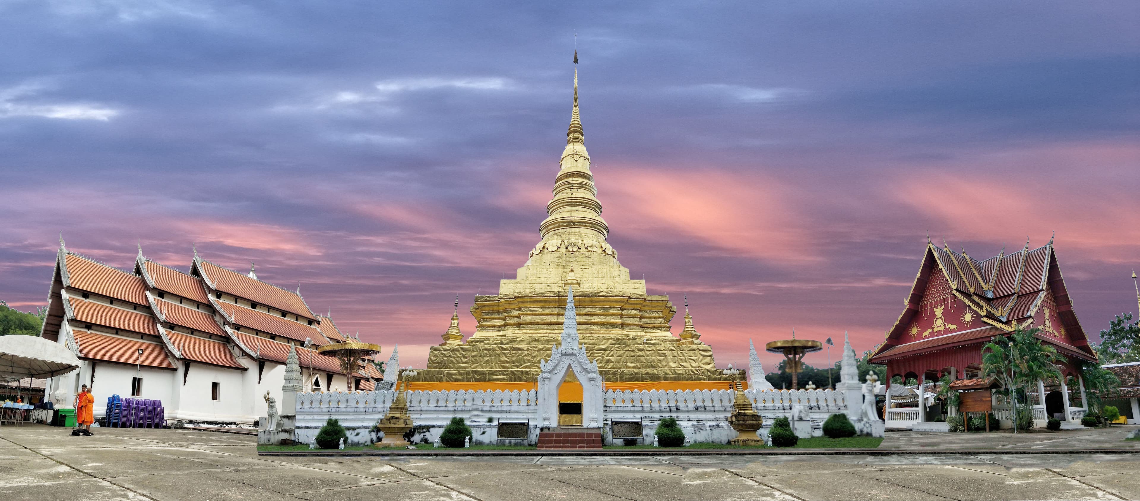 Wat Phra That Chae Haeng