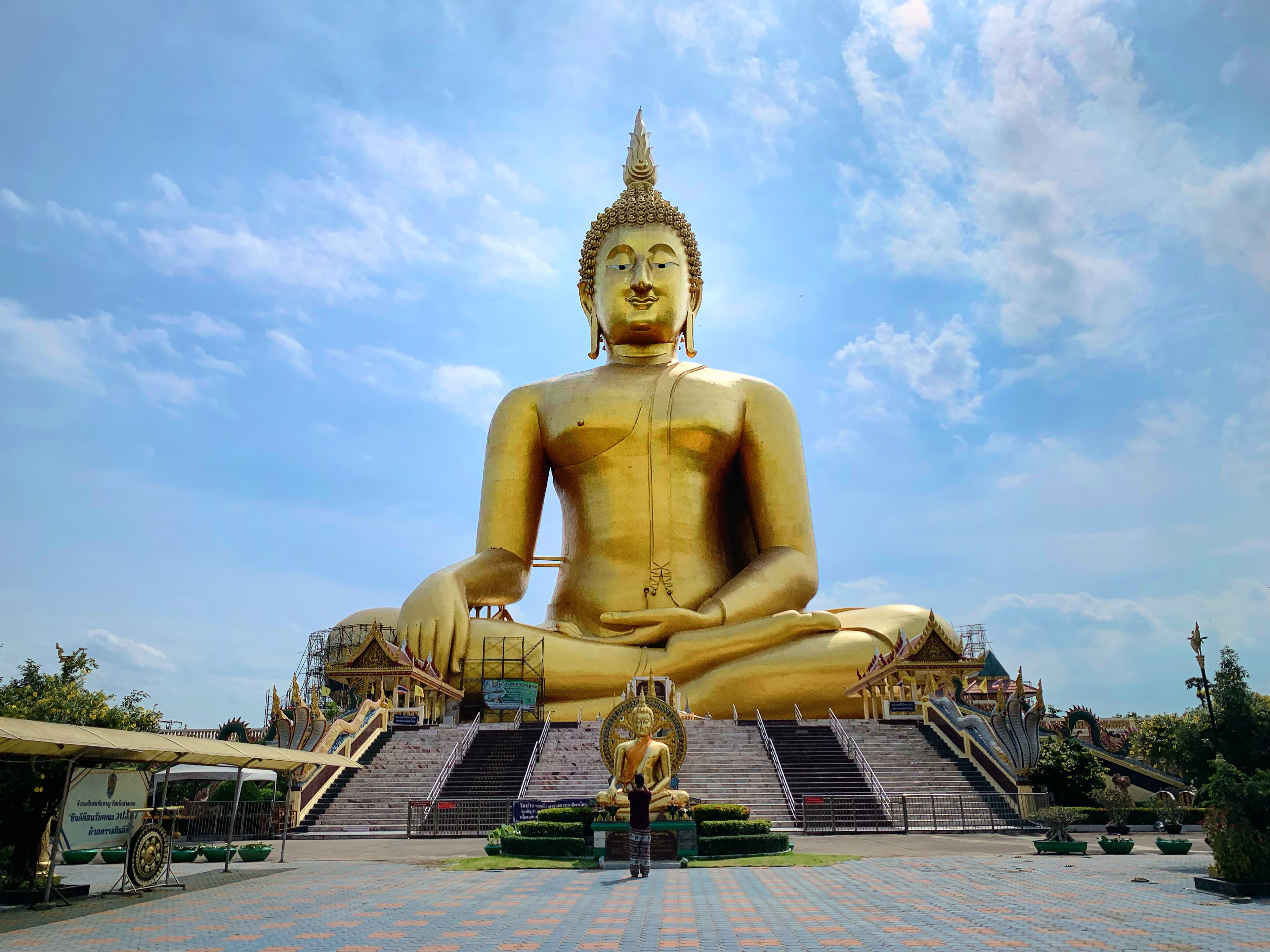 Wat Muang, Ang Thong