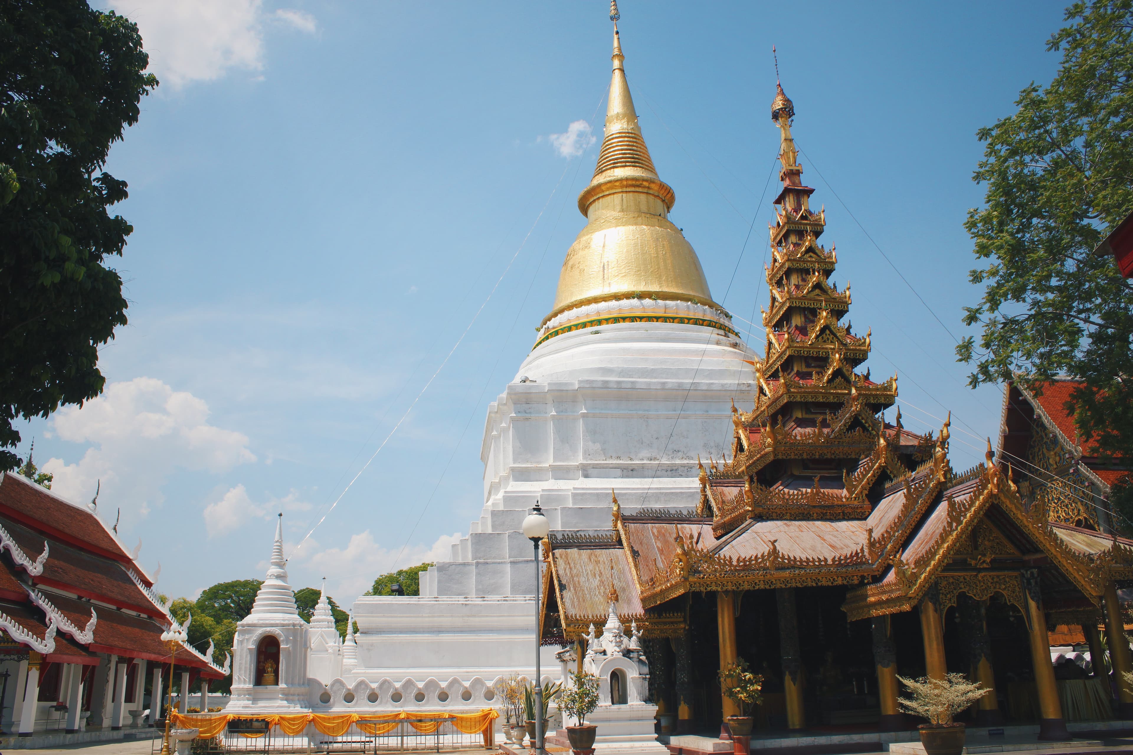Wat Phra Kaeo Don Tao Suchadaram