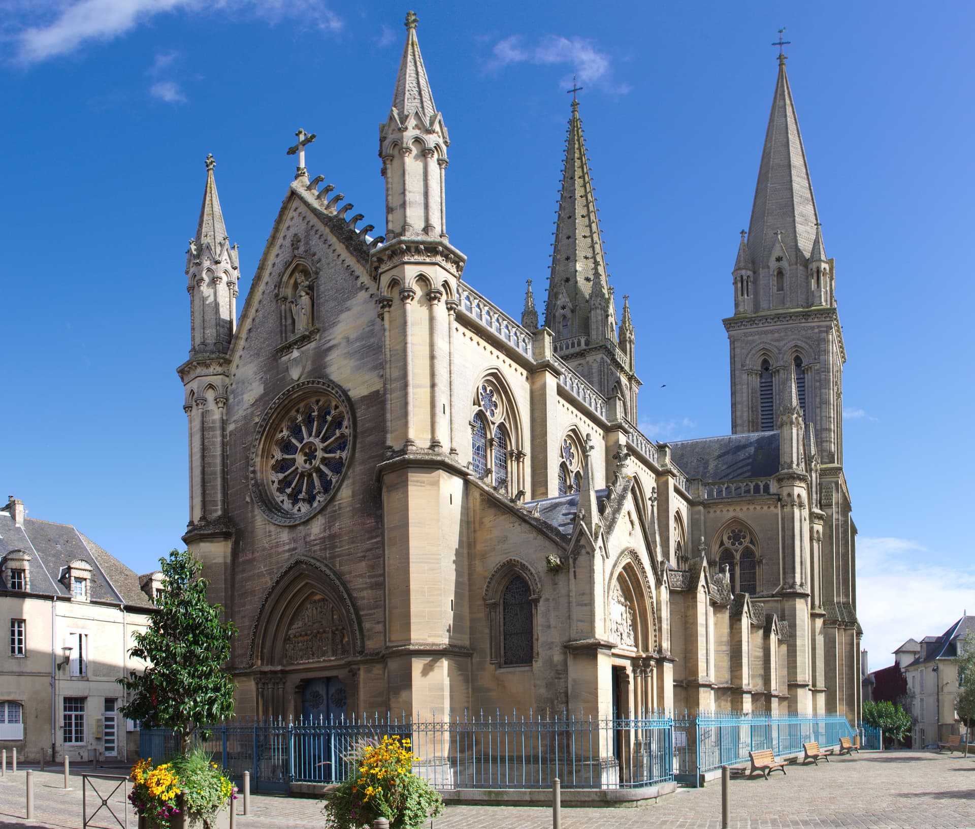Basilica of Our Lady of Deliverance, Douvries-la-Delivrande