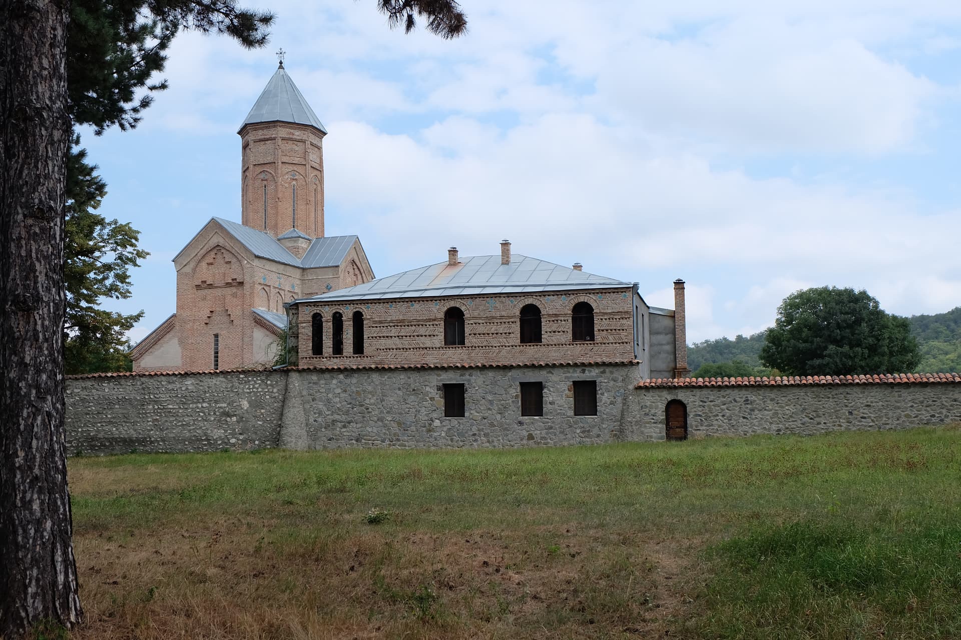 Akhali Shuamta Monastery