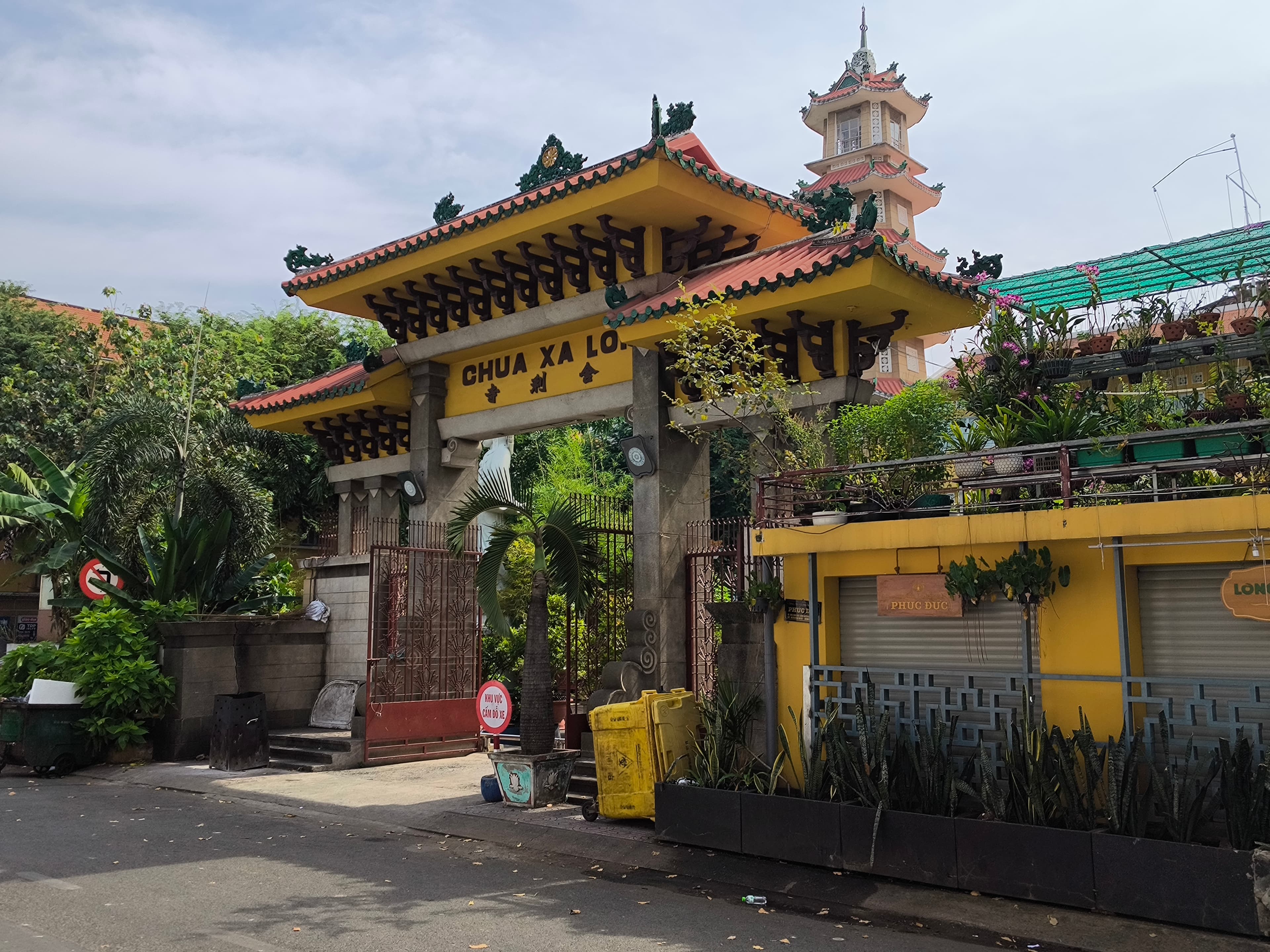 Xá Lợi Pagoda