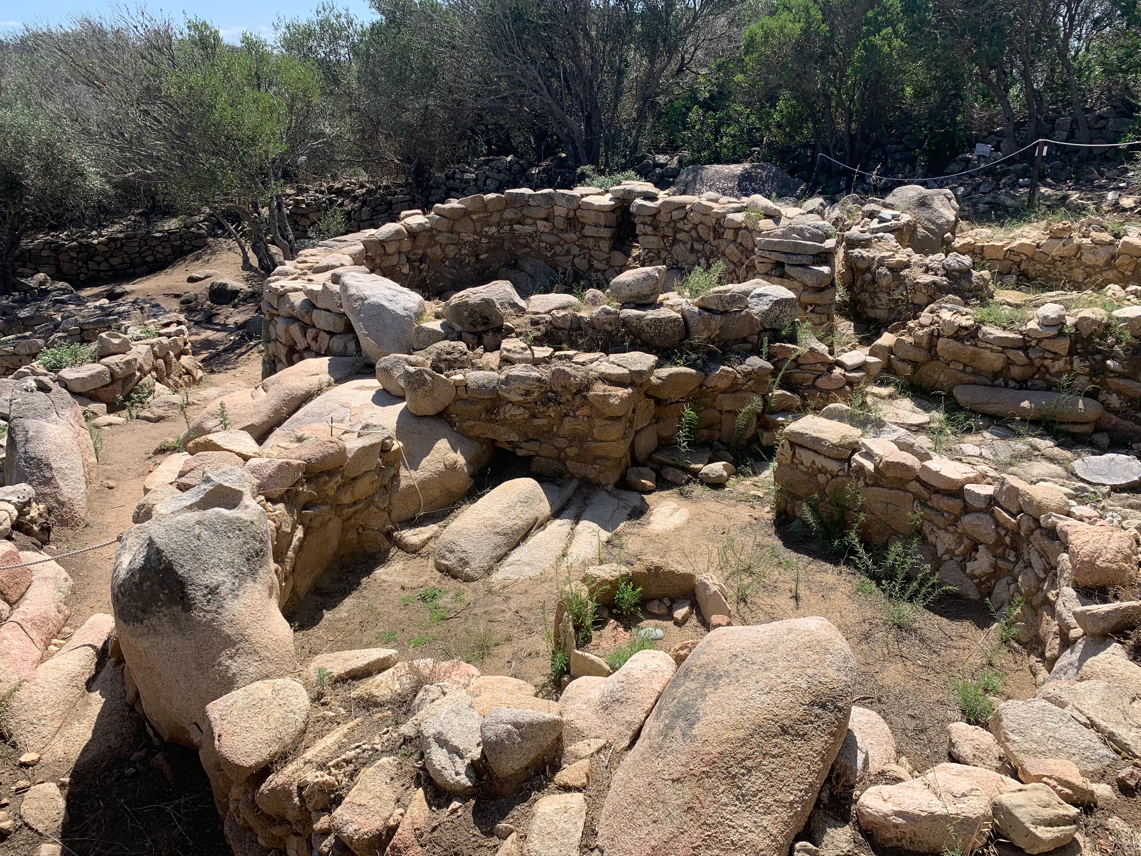Sito Archeologico Lu Brandali - Mostra di Archeologia Nuragica