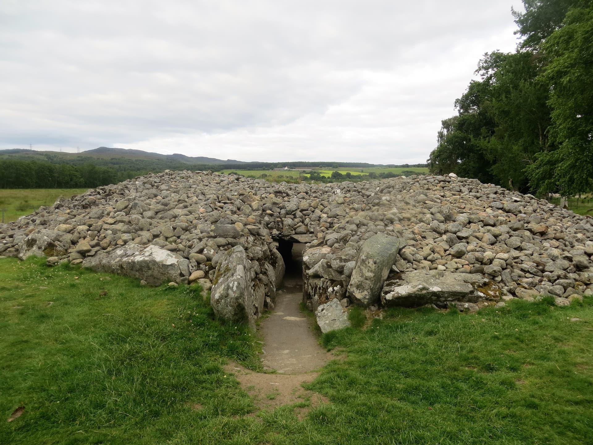 Corrimony Cairn